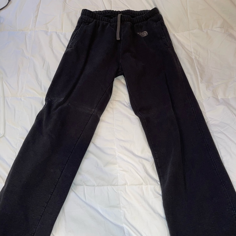 Black open leg NorthFace sweatpants 🖤